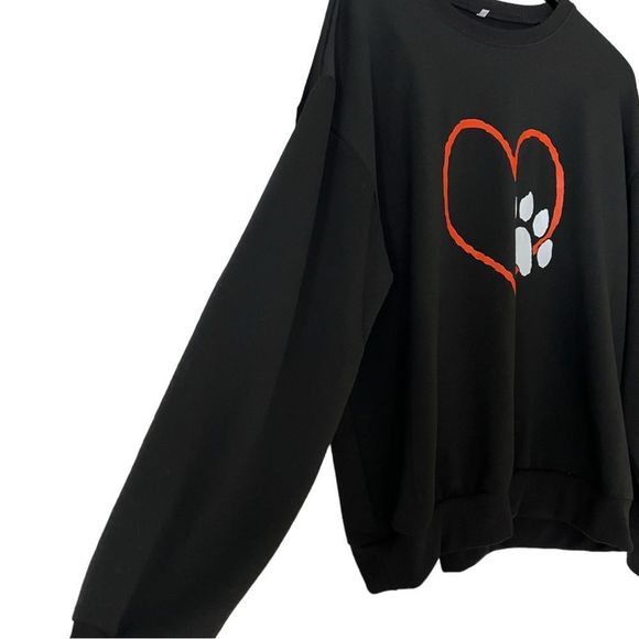 🐾 Paw Print & Hearts 💕 Long Sleeved Sweatshirt - Picture 2 of 5